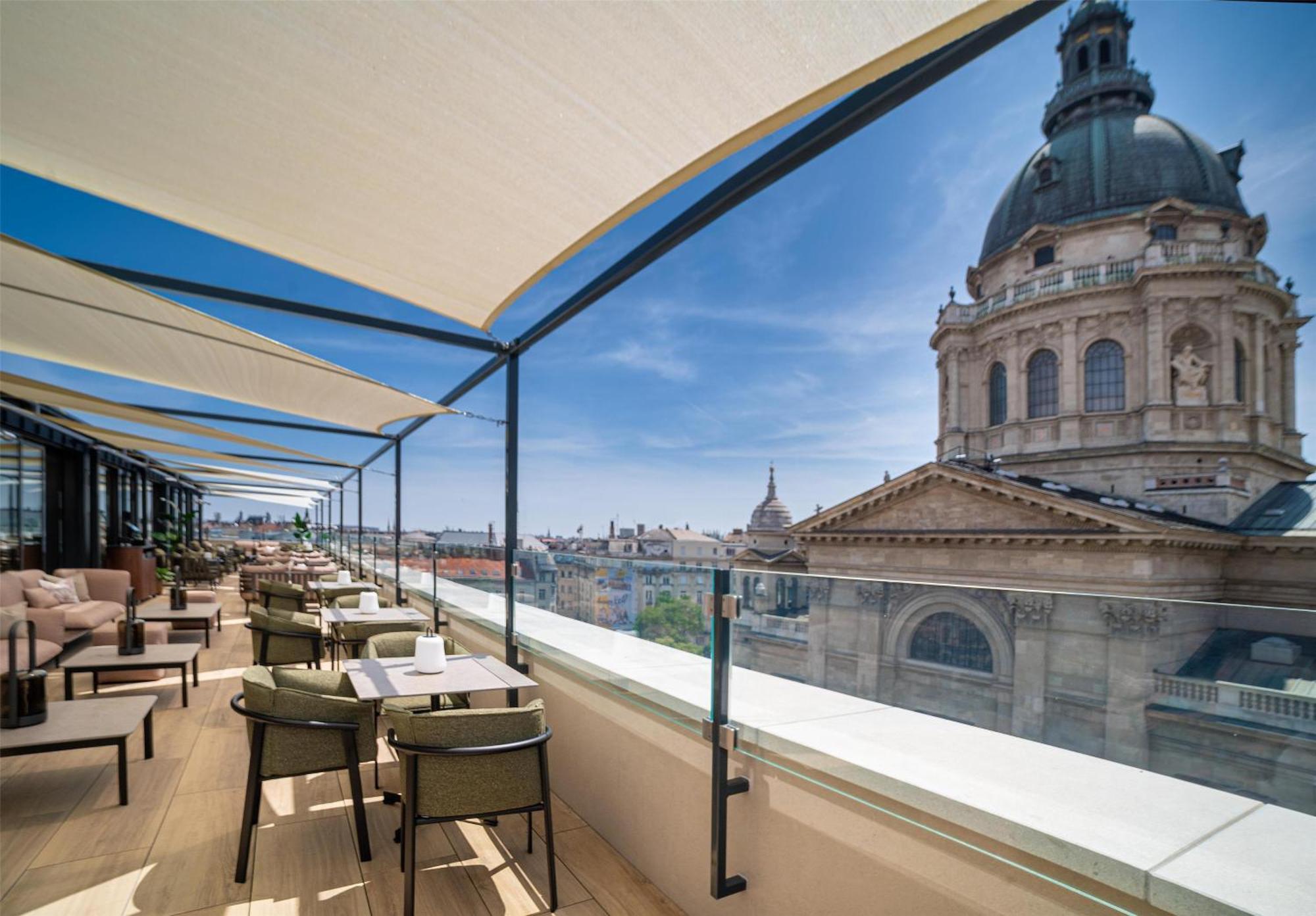 Radisson Collection Hotel, Basilica